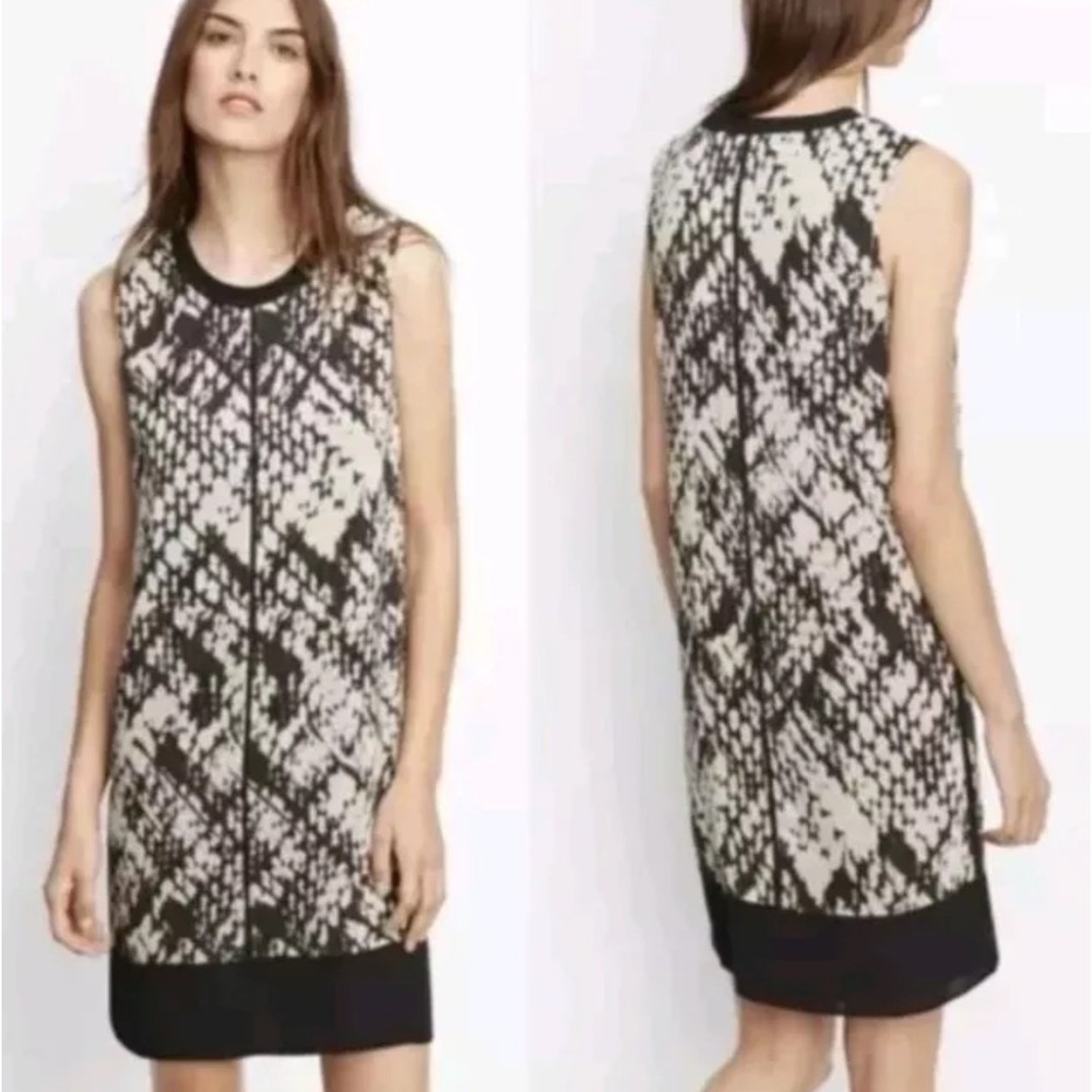 VINCE Black 100% Silk Shift Dress Size 4 Quiet Luxury Timeless Black Tan